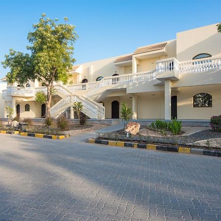 Barracuda Resort Umm al-Quwain Exterior photo