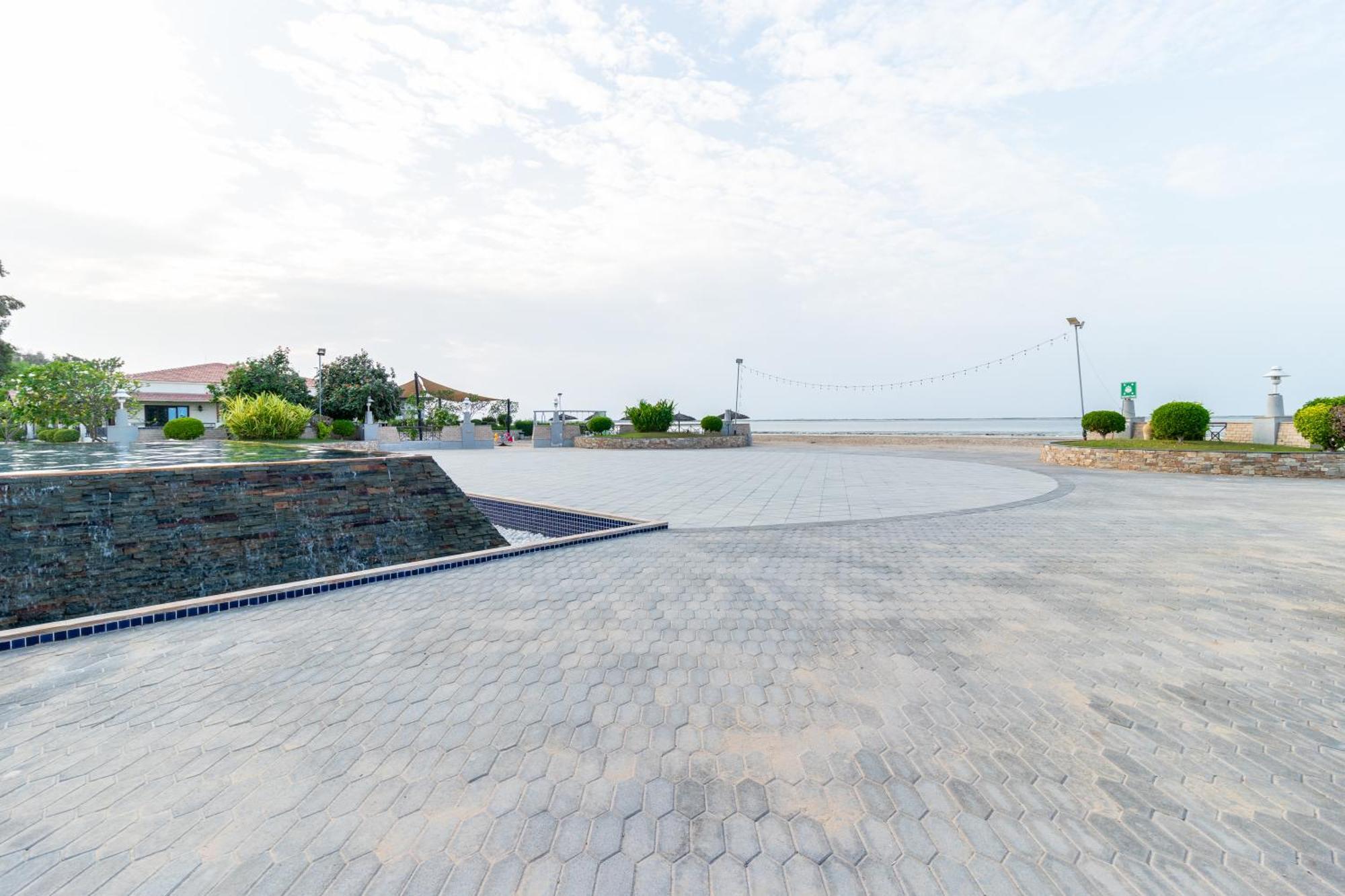 Barracuda Resort Umm al-Quwain Exterior photo