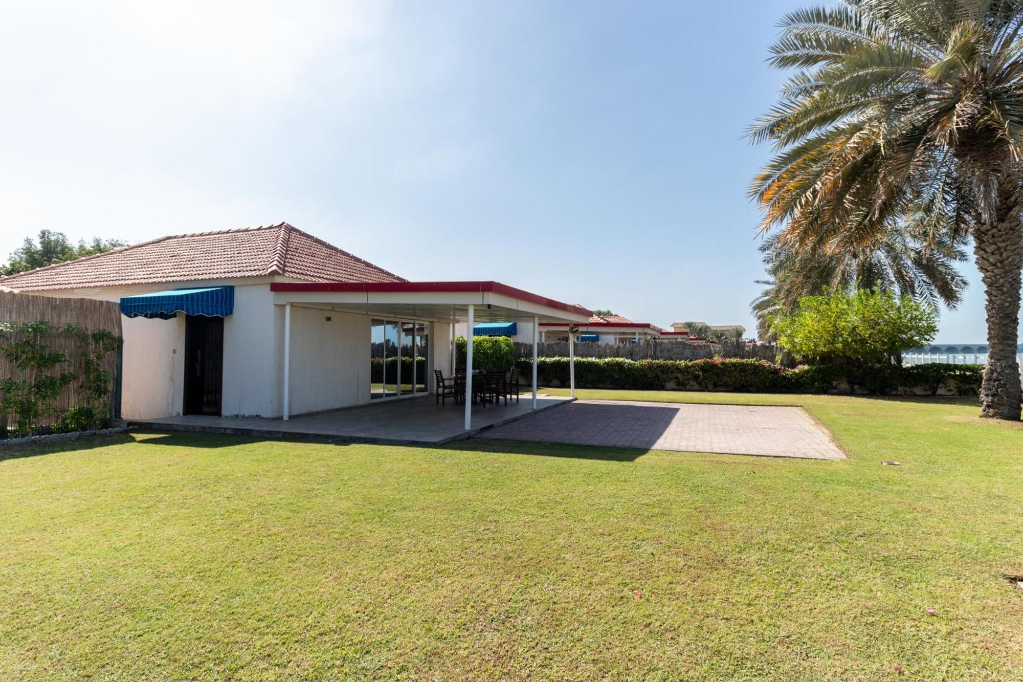 Barracuda Resort Umm al-Quwain Exterior photo
