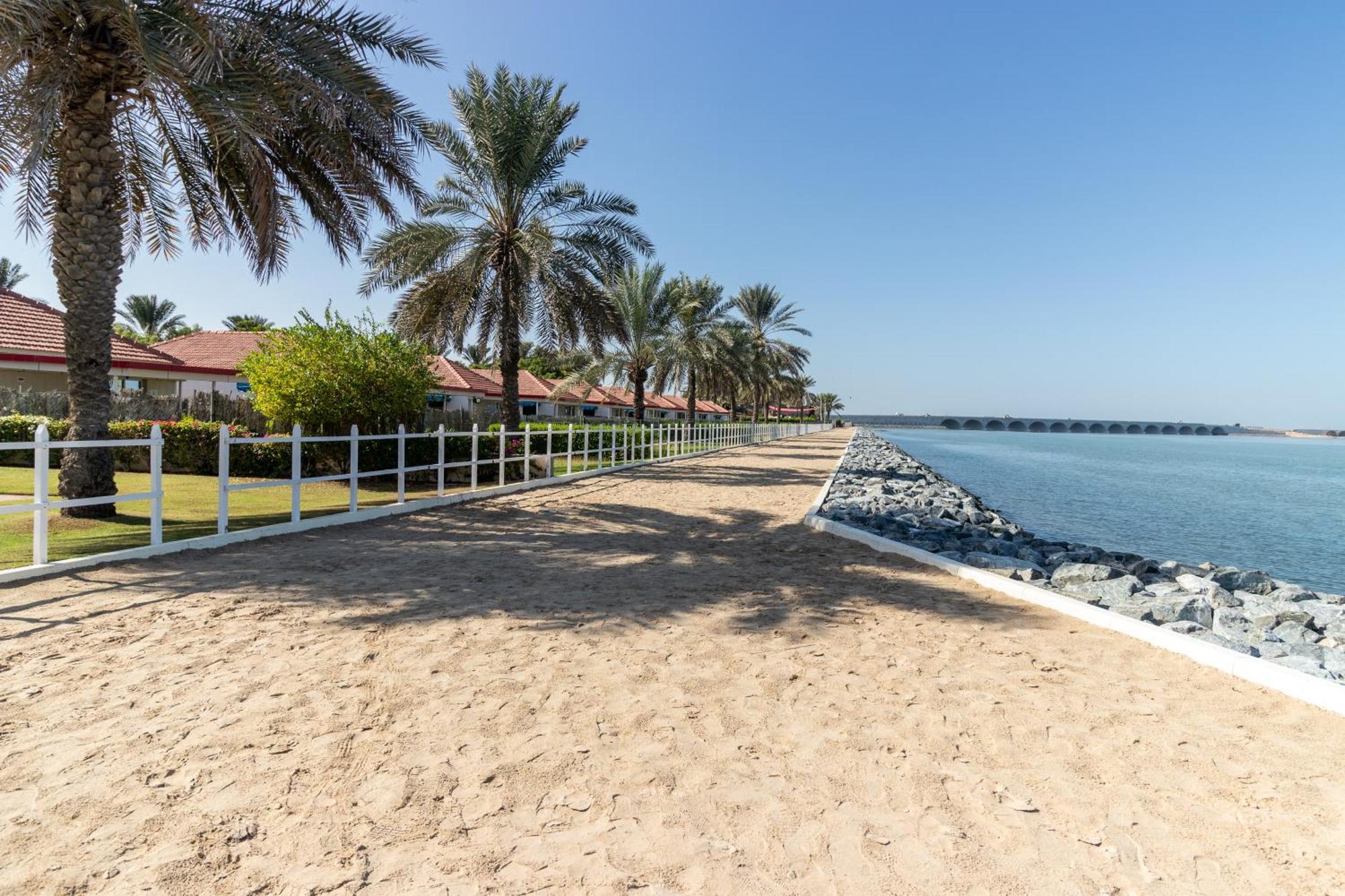 Barracuda Resort Umm al-Quwain Exterior photo