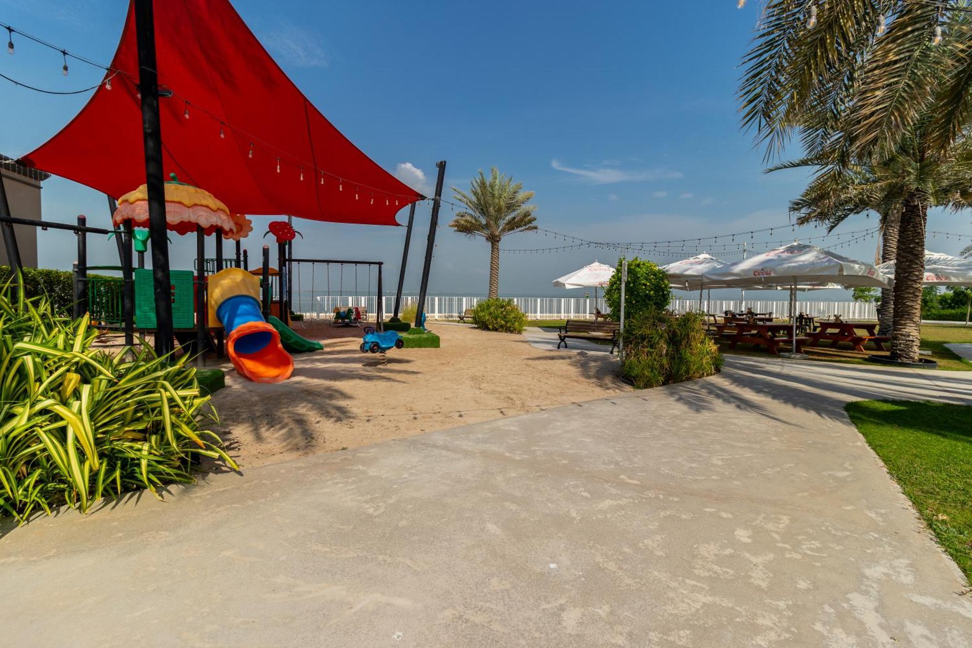 Barracuda Resort Umm al-Quwain Exterior photo